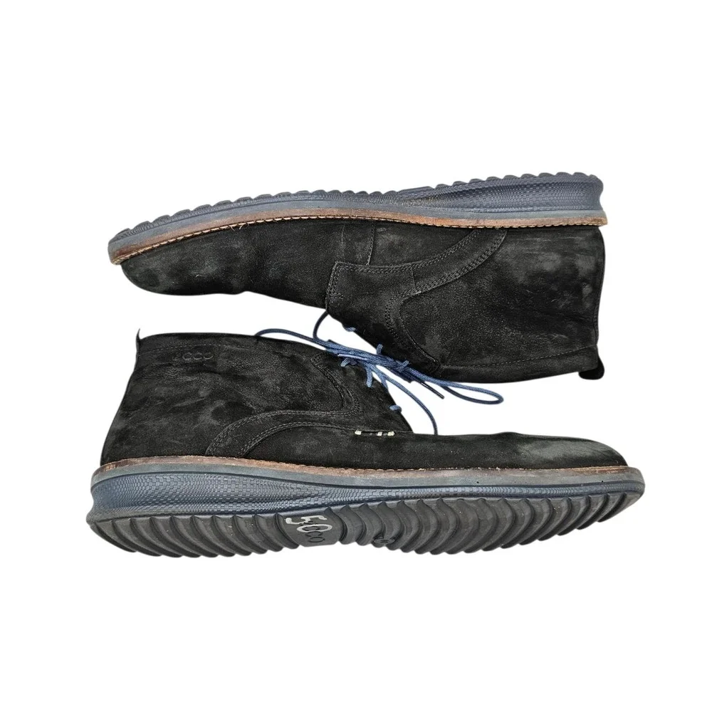 Ecco Men's Size 10 EUC Hybrid Black Nubuck Leather Blue Sole Chukka Boots Shoes